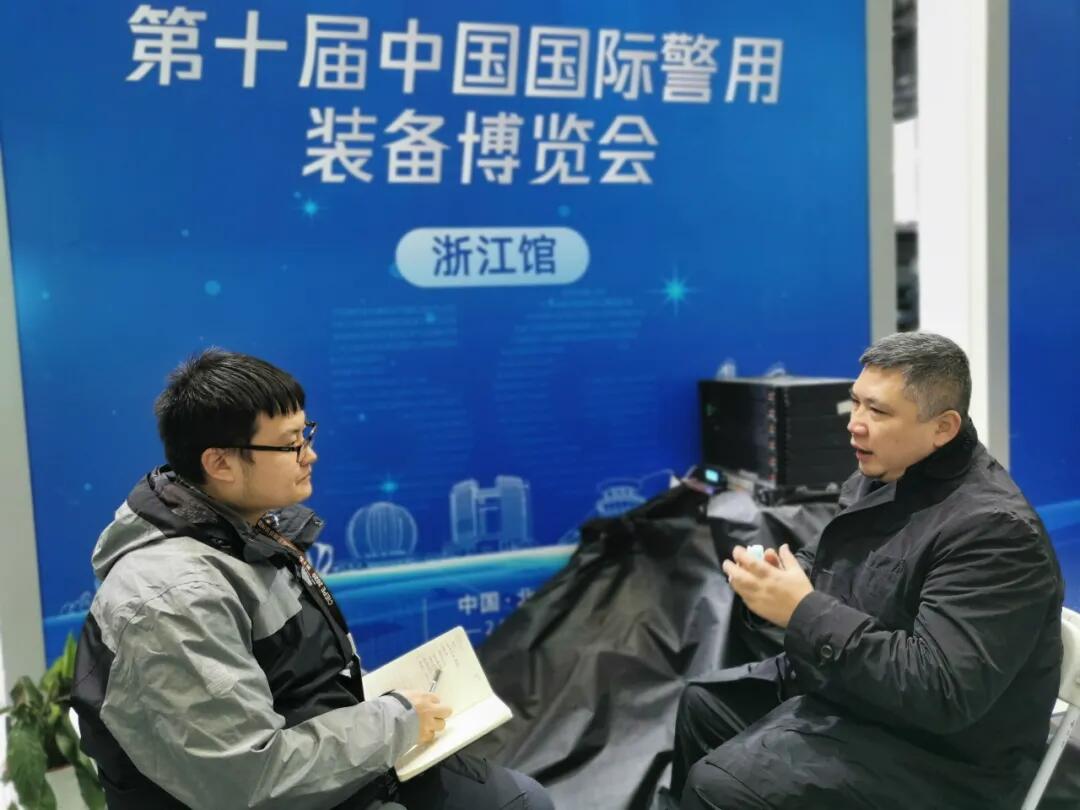 【合作伙伴】中奧科技亮相5G時代警務未來城